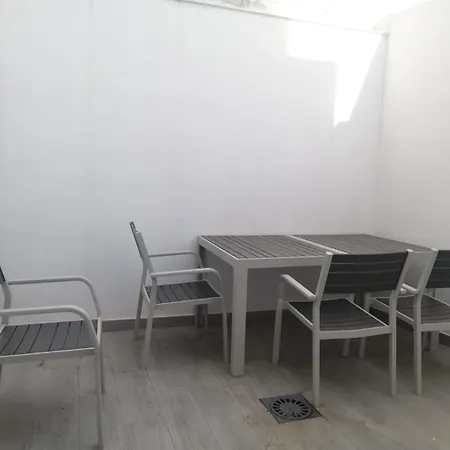Apartment 2 Con Terraza Junto A Monte Victoria *