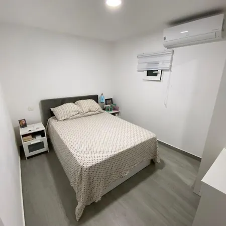 Apartment 2 Con Terraza Junto A Monte Victoria Malaga