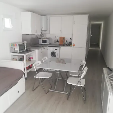 Apartment 2 Con Terraza Junto A Monte Victoria
